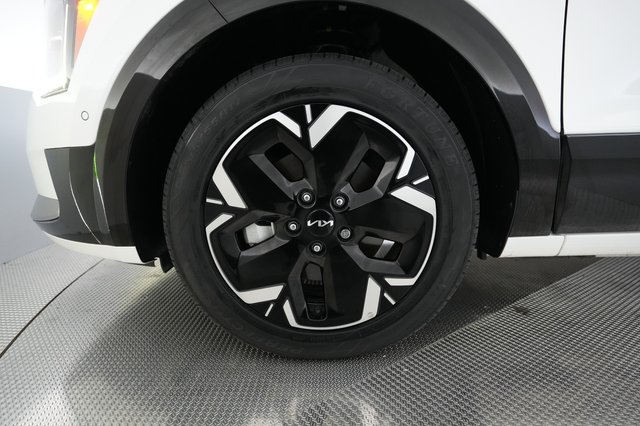 2023 Kia Niro EV — photo 15 of 24