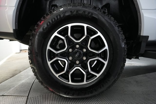 2024 Ford F-150 Lightning — photo 11 of 25