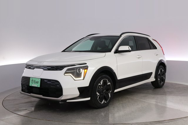2024 Kia Niro EV — VIN KNDCR3L13R5114339