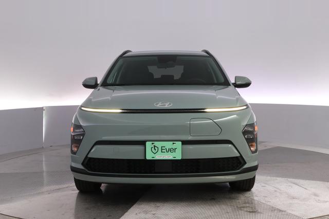 2024 Hyundai Kona Electric — photo 9 of 25