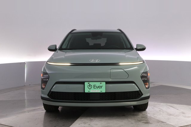 2024 Hyundai Kona Electric — photo 9 of 25