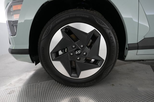 2024 Hyundai Kona Electric — photo 15 of 25