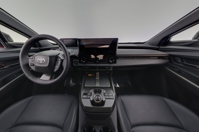 2026 Toyota bZ — photo 21 of 24
