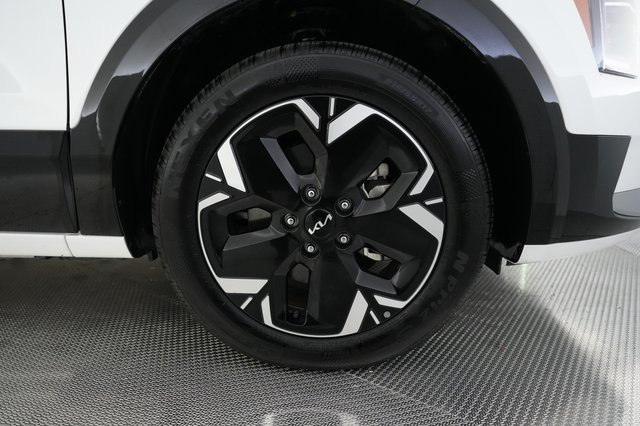 2026 Kia Niro EV — photo 16 of 24