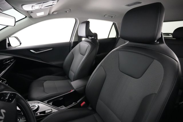 2026 Kia Niro EV — photo 3 of 24