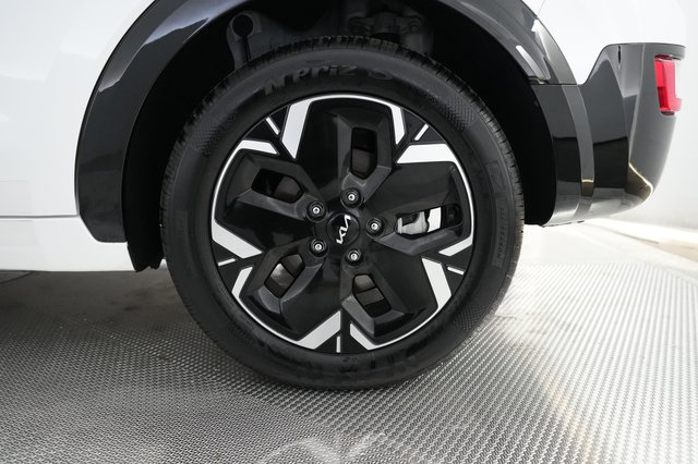 2026 Kia Niro EV — photo 7 of 24
