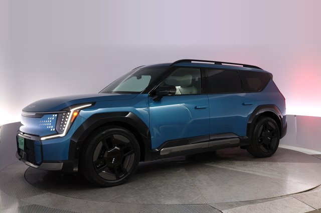 2024 Kia EV9 — photo 14 of 26