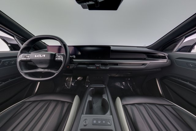 2024 Kia EV9 — photo 23 of 26