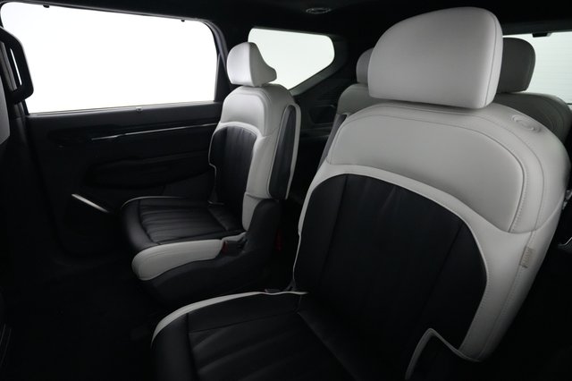 2024 Kia EV9 — photo 19 of 26