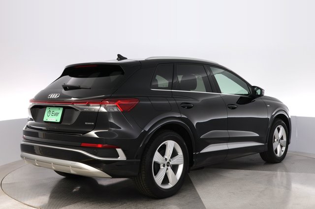 2024 Audi Q4 e-tron — photo 2 of 23