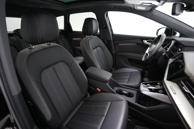 2024 Audi Q4 e-tron — photo 18 of 23