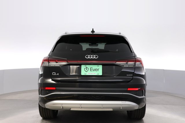 2024 Audi Q4 e-tron — photo 12 of 23