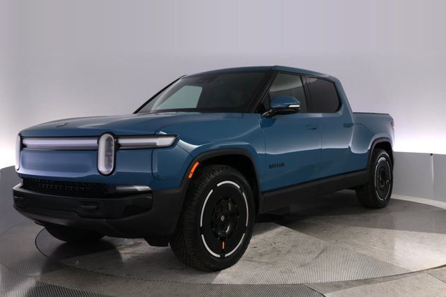 2025 Rivian R1T — VIN 7FCTGBAA6SN034942