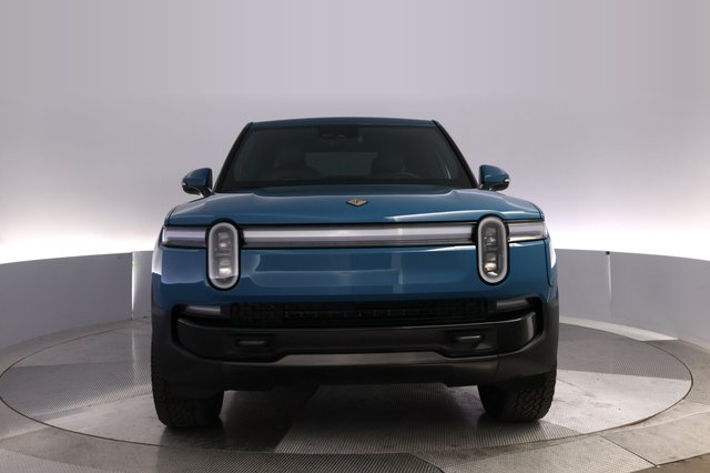 2025 Rivian R1T — photo 9 of 25