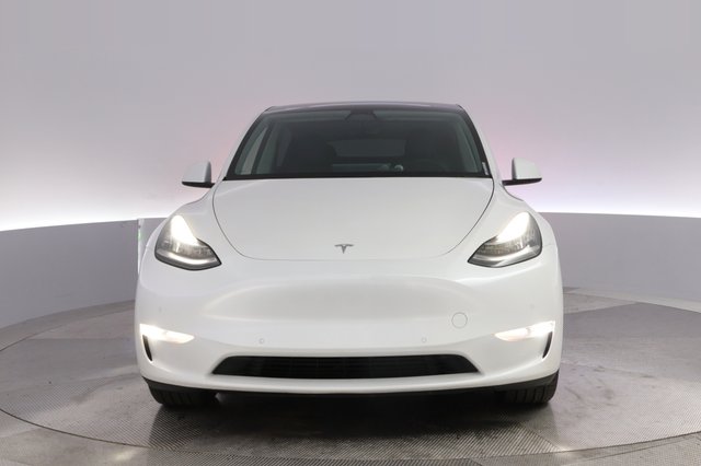 2021 Tesla Model Y — photo 9 of 27