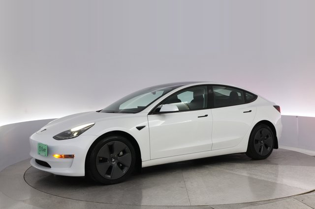2023 Tesla Model 3 — photo 14 of 24
