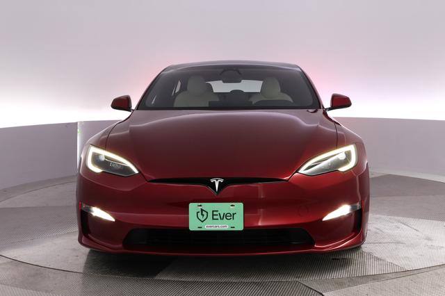 2023 Tesla Model S — photo 9 of 24