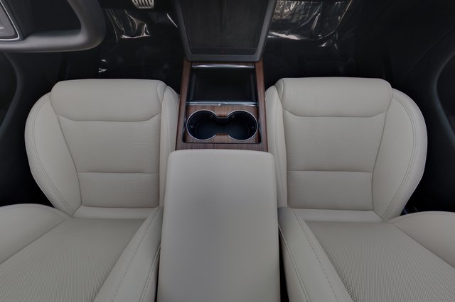 2023 Tesla Model S — photo 22 of 24