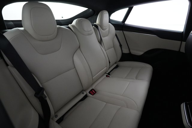 2023 Tesla Model S — photo 4 of 24