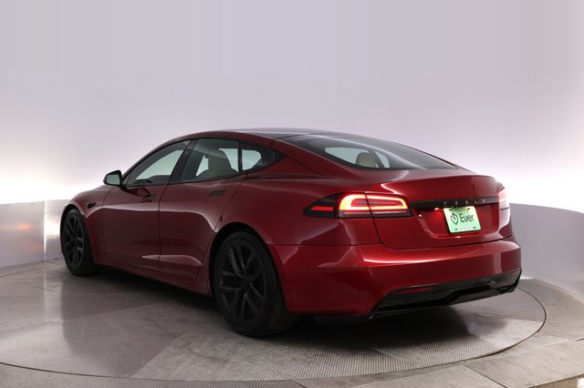 2023 Tesla Model S — photo 13 of 24