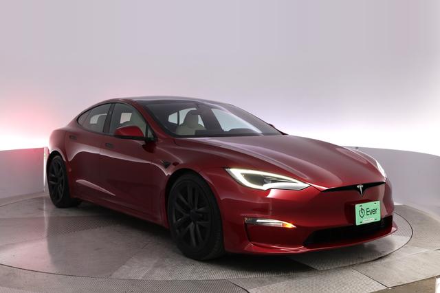 2023 Tesla Model S — photo 10 of 24