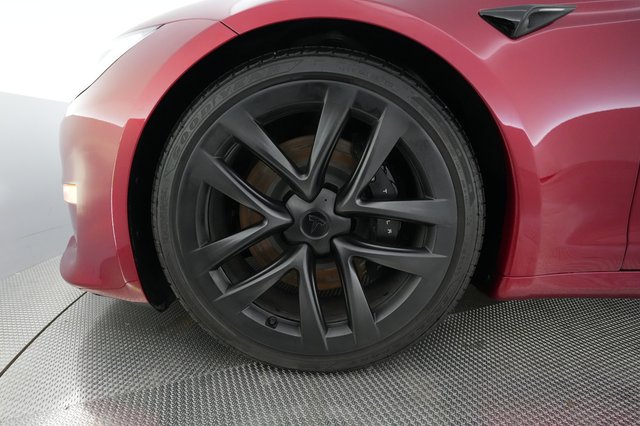 2023 Tesla Model S — photo 15 of 24