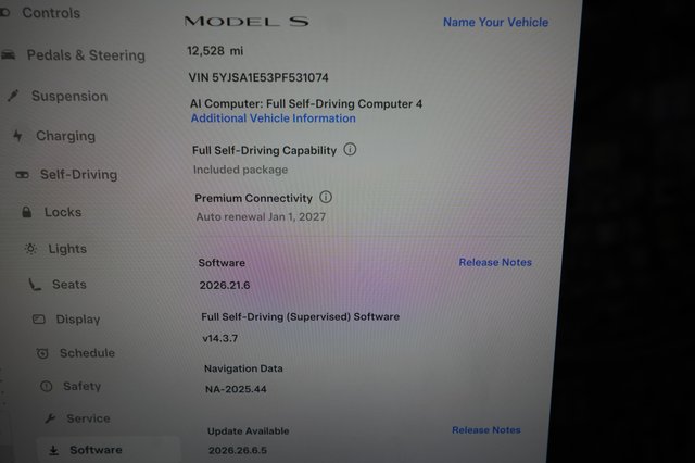 2023 Tesla Model S — photo 5 of 24