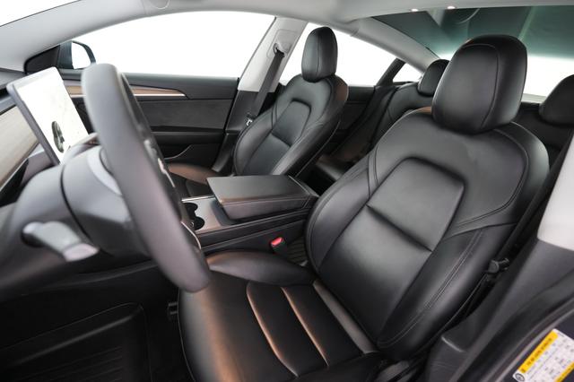 2021 Tesla Model 3 — photo 3 of 24