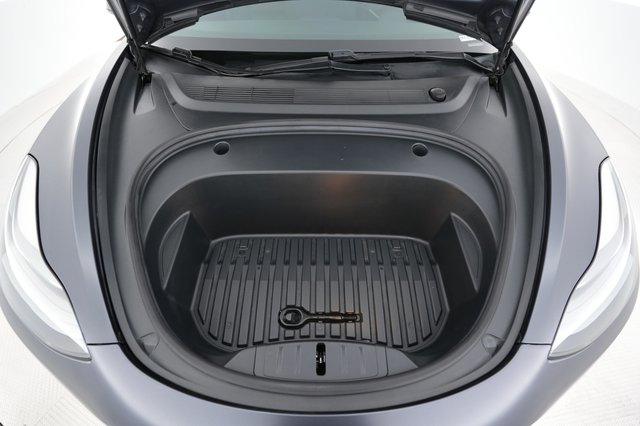 2021 Tesla Model 3 — photo 23 of 24