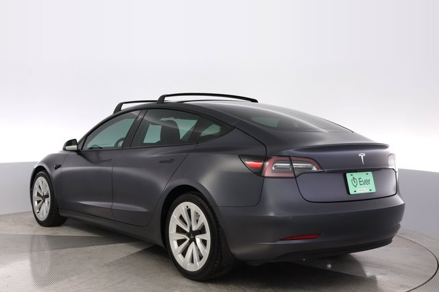 2021 Tesla Model 3 — photo 13 of 24