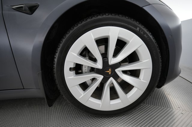 2021 Tesla Model 3 — photo 15 of 24