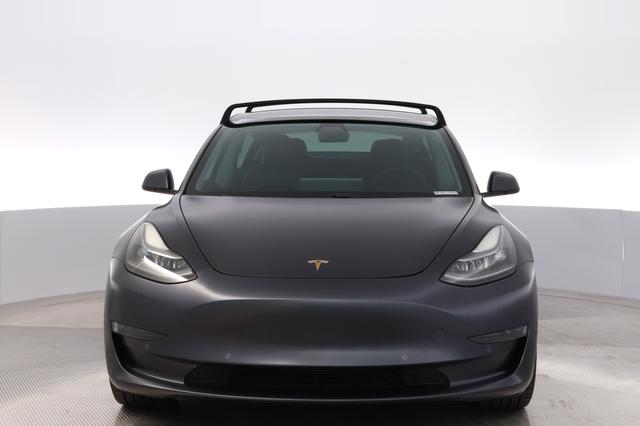 2021 Tesla Model 3 — photo 9 of 24