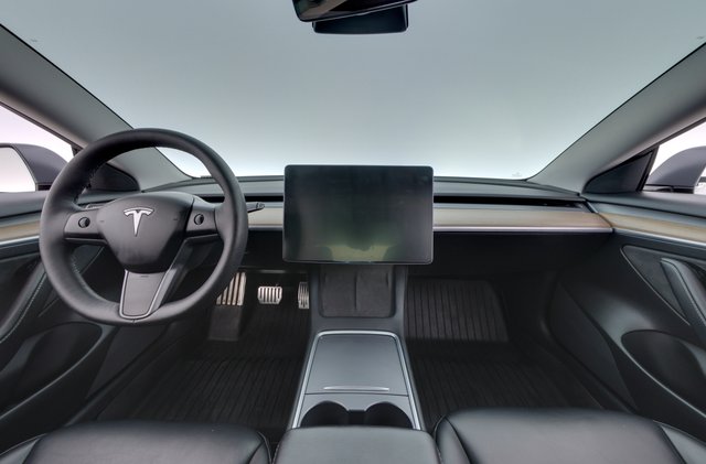 2021 Tesla Model 3 — photo 21 of 24