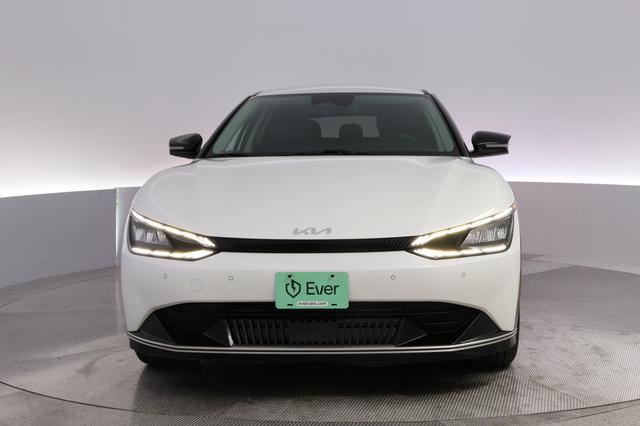 2023 Kia EV6 — photo 9 of 26