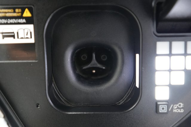 2025 Hyundai IONIQ 5 — photo 8 of 24