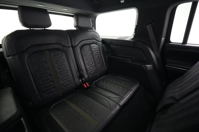 2025 Rivian R1S — photo 21 of 24